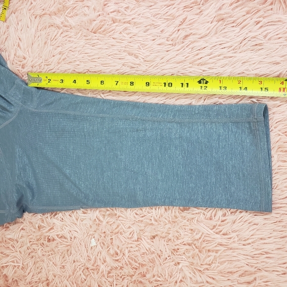 Athleta gray capris leggings size XS - Picture 8 of 8